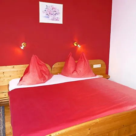 亥尔阿斯佛公寓 * 玛利亚普法尔